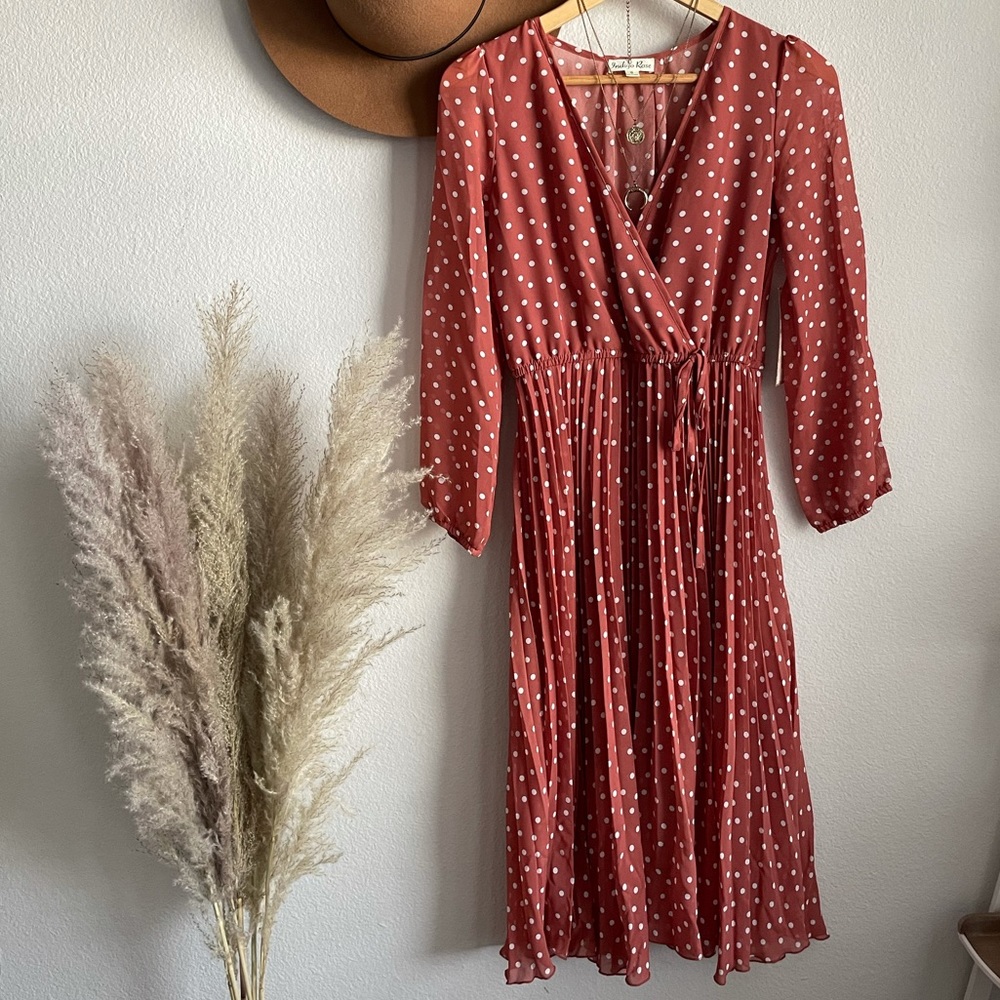 Polka Dot Midi Pleated Dress Size Small - Picture 1 of 7